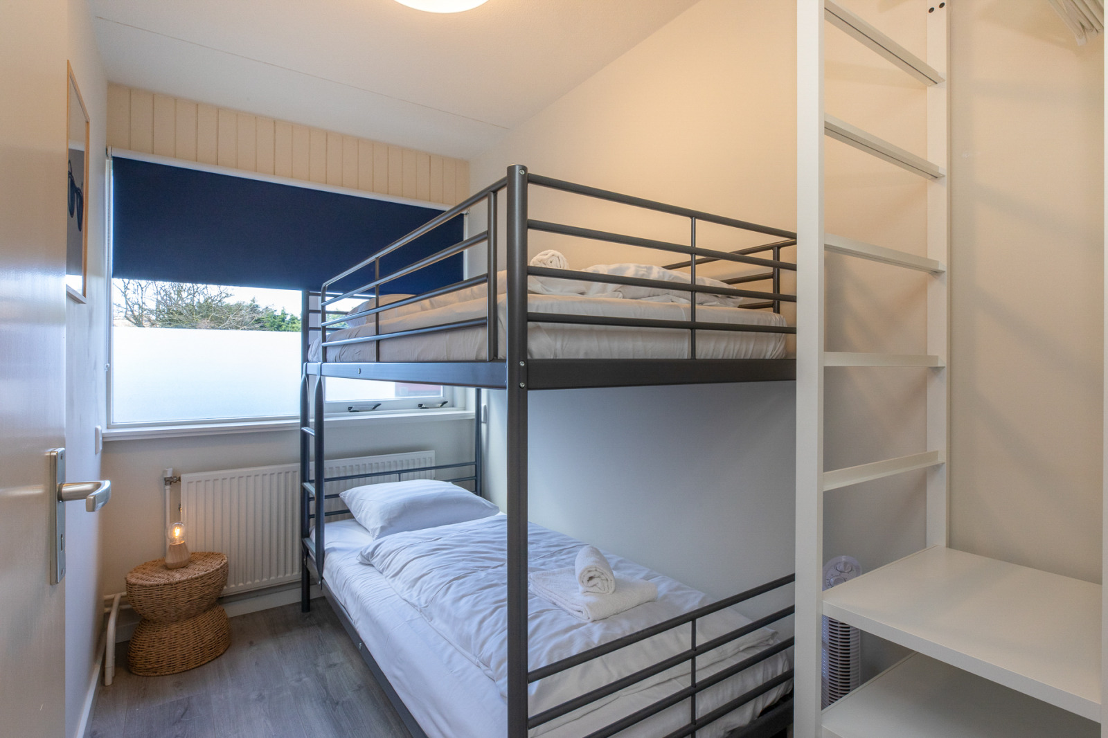 prachtig-gelegen-4-persoons-appartement-vlak-aan-zee-en-duinen