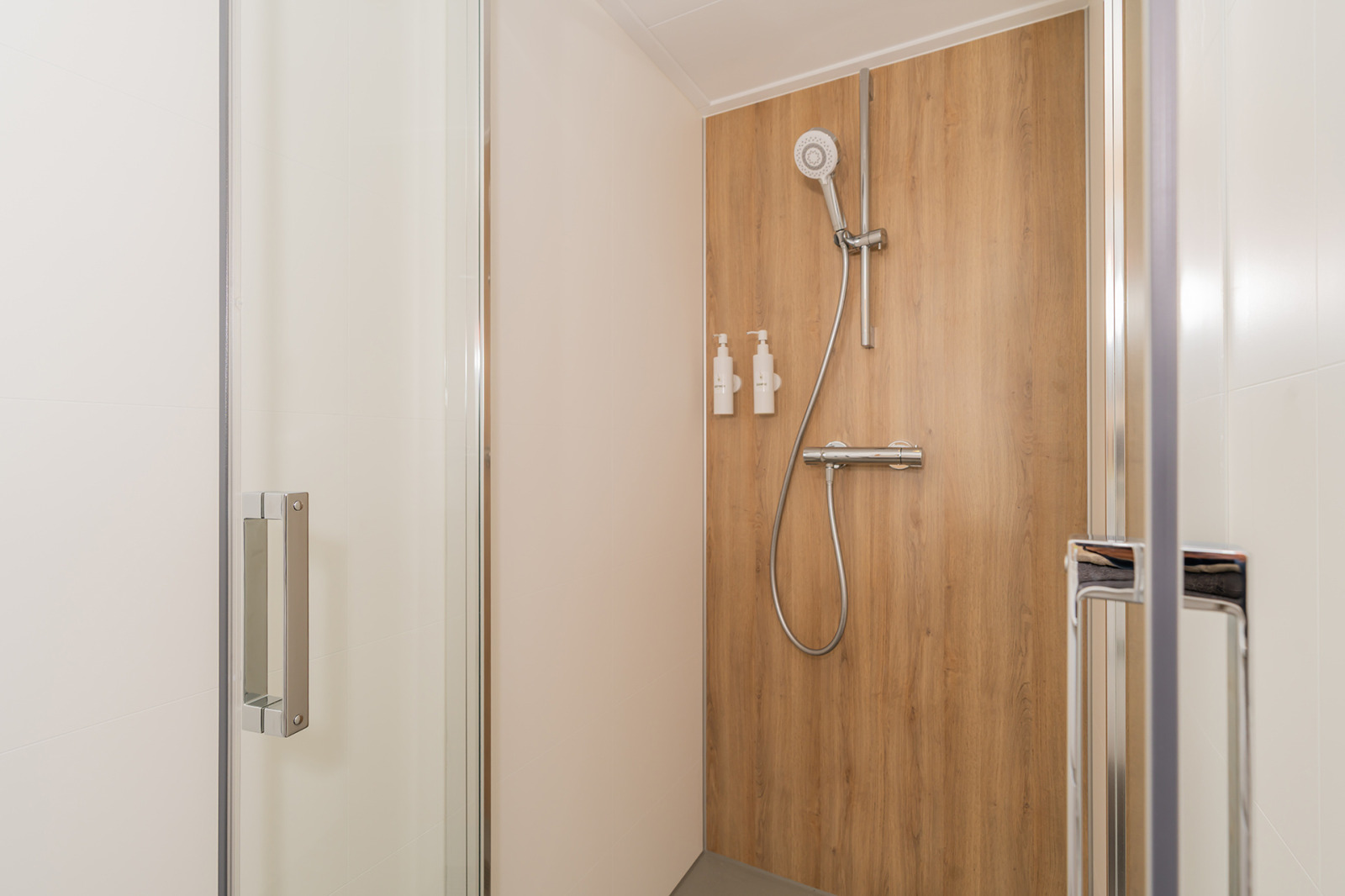 Recreatiewoning in Ellemeet voor 30 personen foto 10