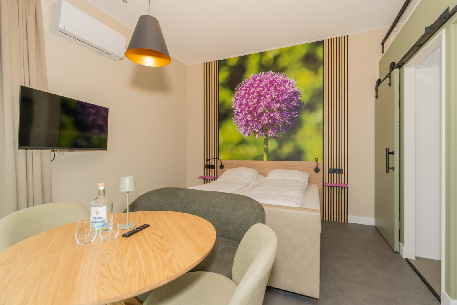Recreatiewoning in Ellemeet voor 18 personen foto 8