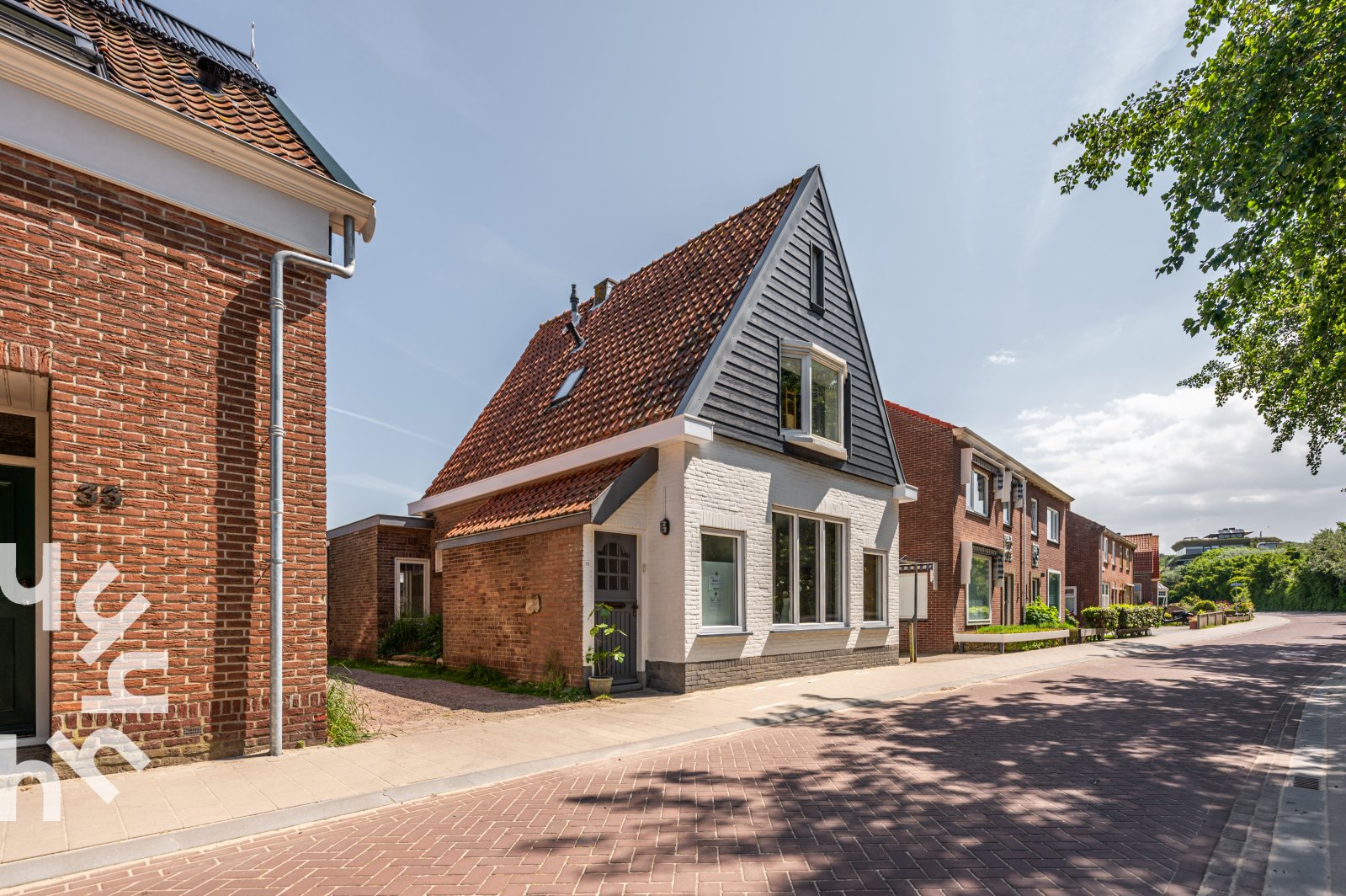 Sfeervol 6-persoons vakantiehuis in Zoutelande op 10 meter van het strand.