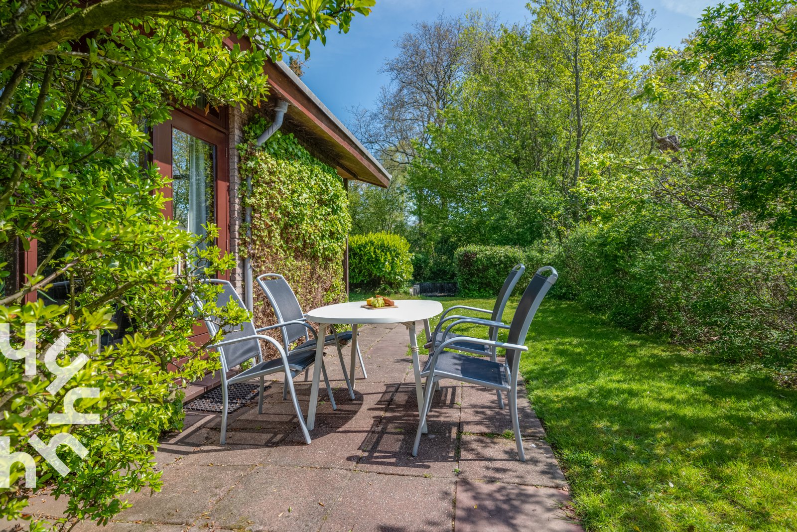 vrijstaande-6-persoons-bungalow-tussen-het-centrum-en-strand-van-oostkapelle