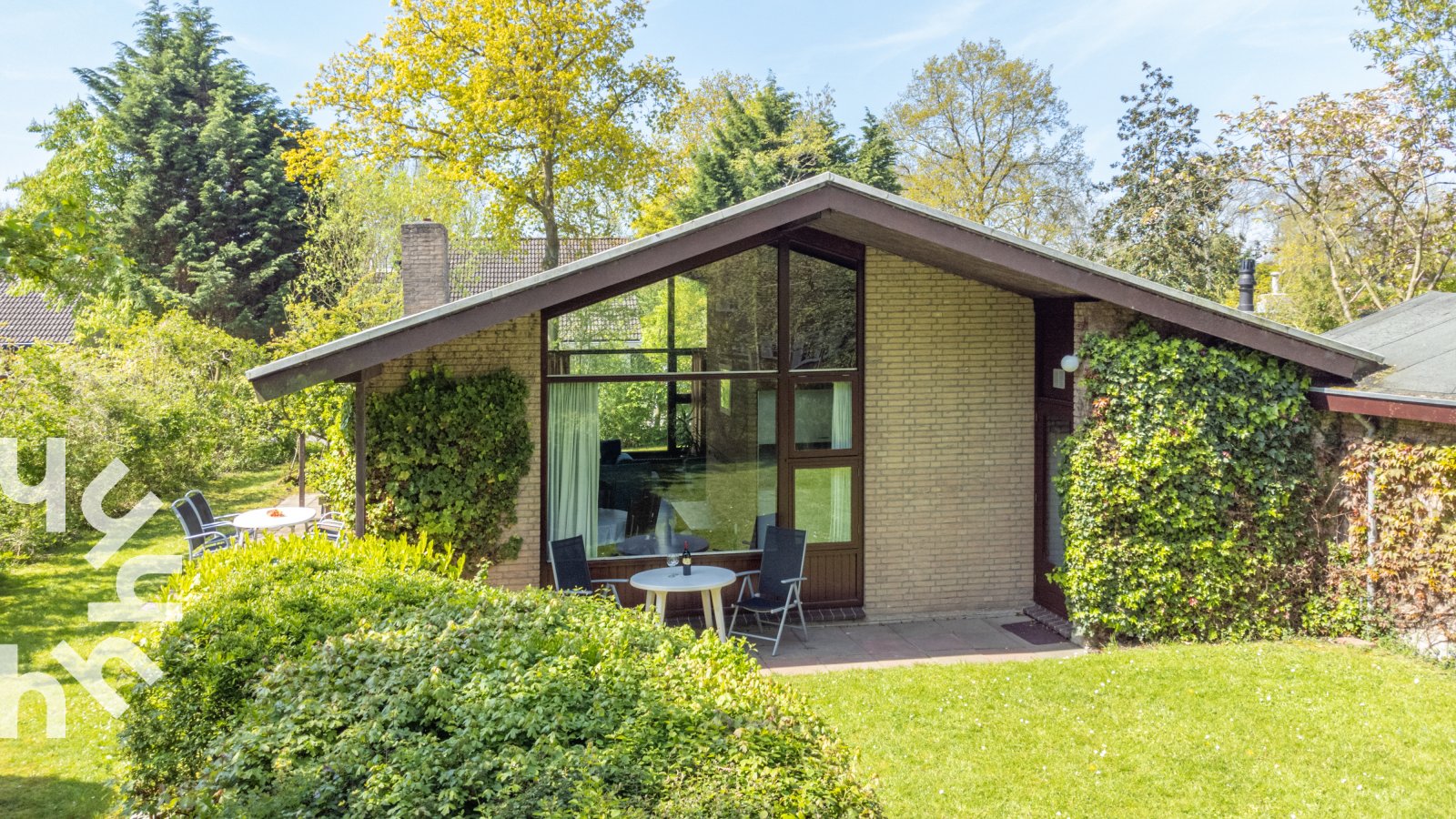 vrijstaande-6-persoons-bungalow-tussen-het-centrum-en-strand-van-oostkapelle