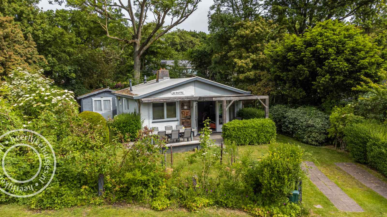 Vrijstaande 5 persoons bungalow met tuin op loopafstand