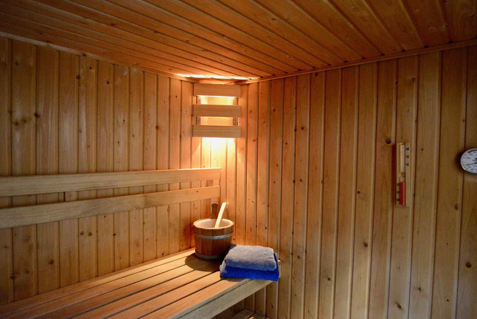 luxe-4-persoons-vakantiehuis-met-sauna-in-zeeuws-vlaanderen