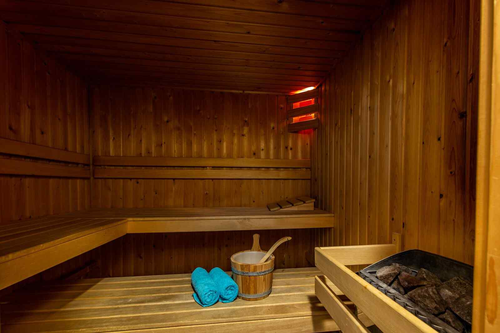 luxe-6-persoons-vakantiehuis-met-sauna-in-zeeuws-vlaanderen