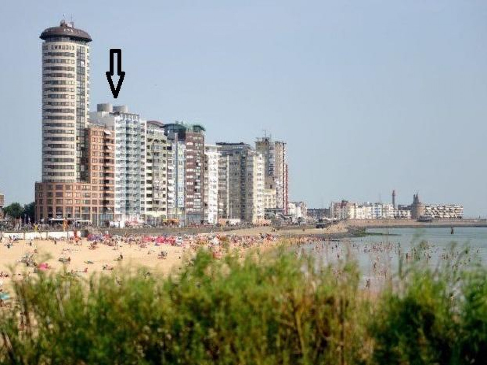 Vierpersoons strand-appartement met zeezicht aan de Boulevard van Vlissingen