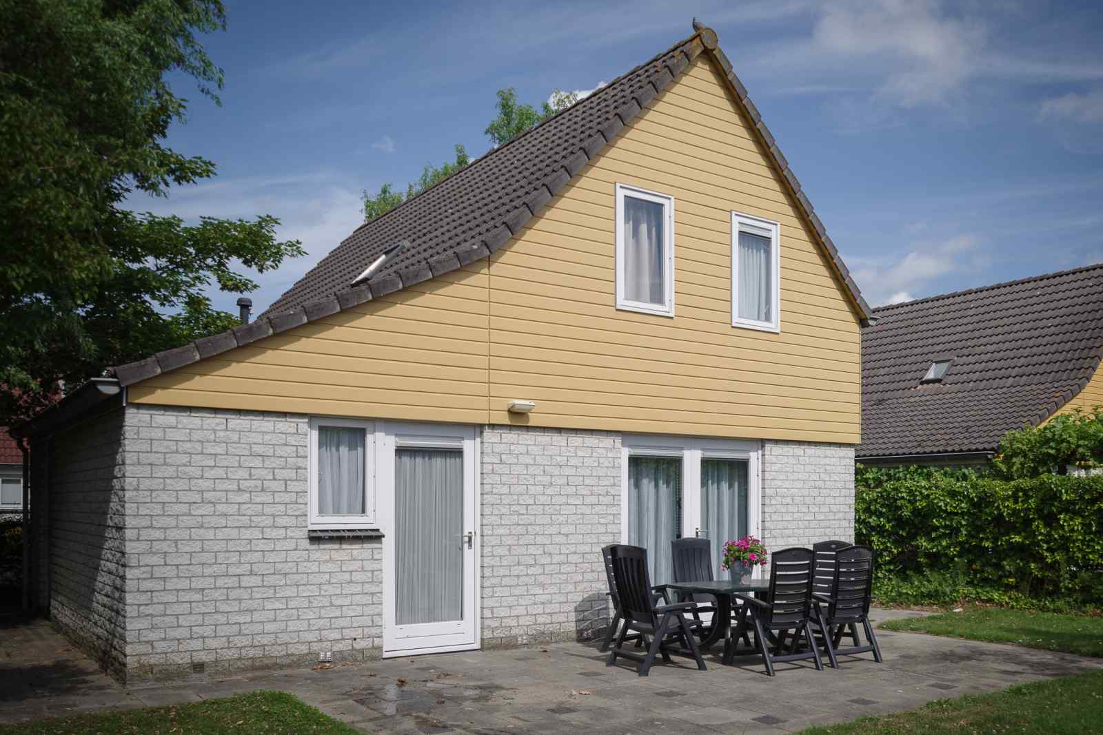 mooie-gerenoveerde-8-persoons-woning-met-sauna