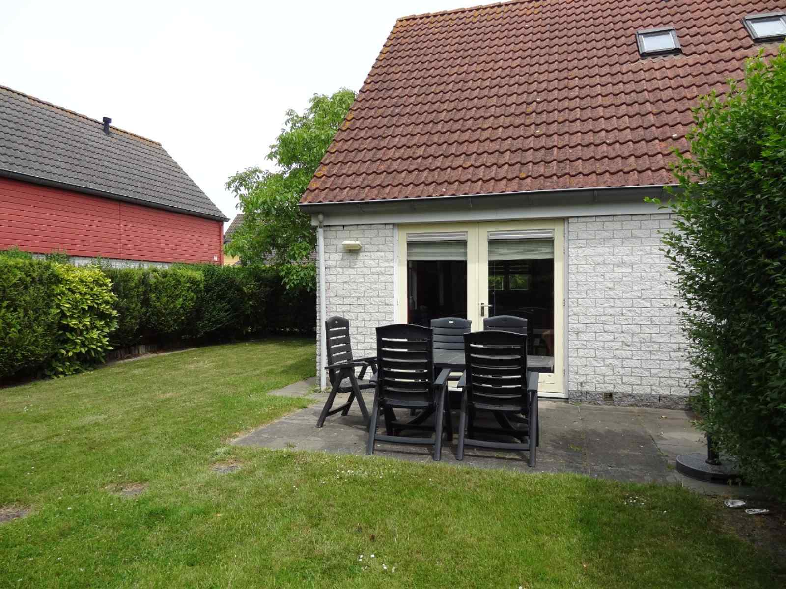 mooie-woning-met-afgesloten-tuin-en-tuinhuis-op-het-zuiden