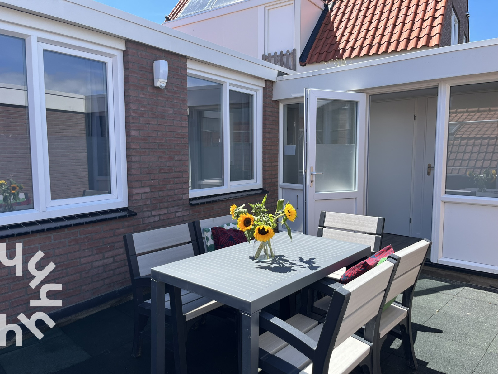 Sfeervol 6 persoons vakantie appartement met dakterras 