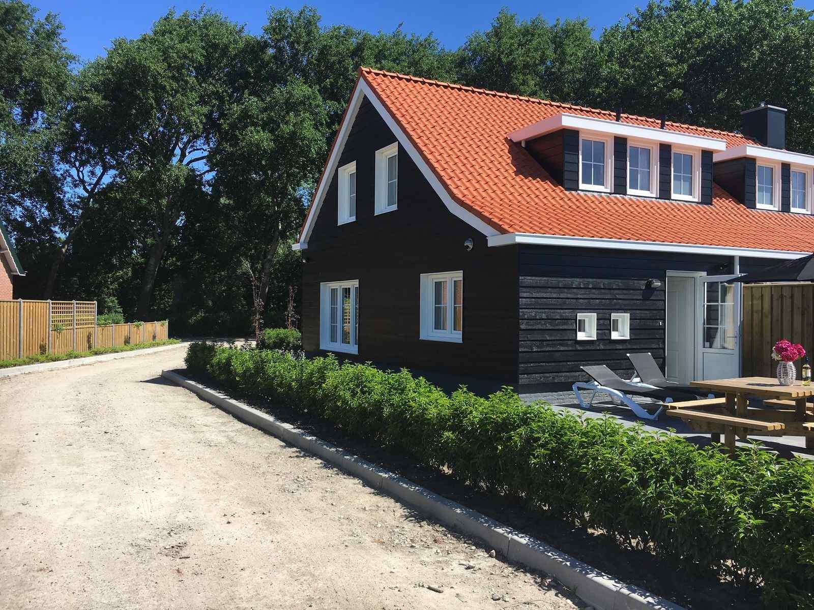 ZE938