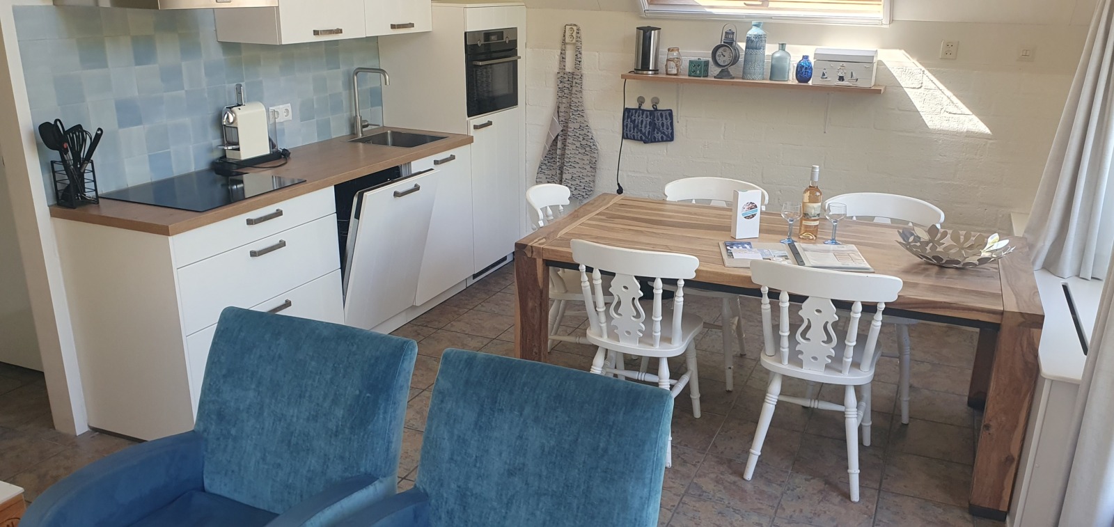 Bungalow in Ouddorp voor 6 personen foto 3