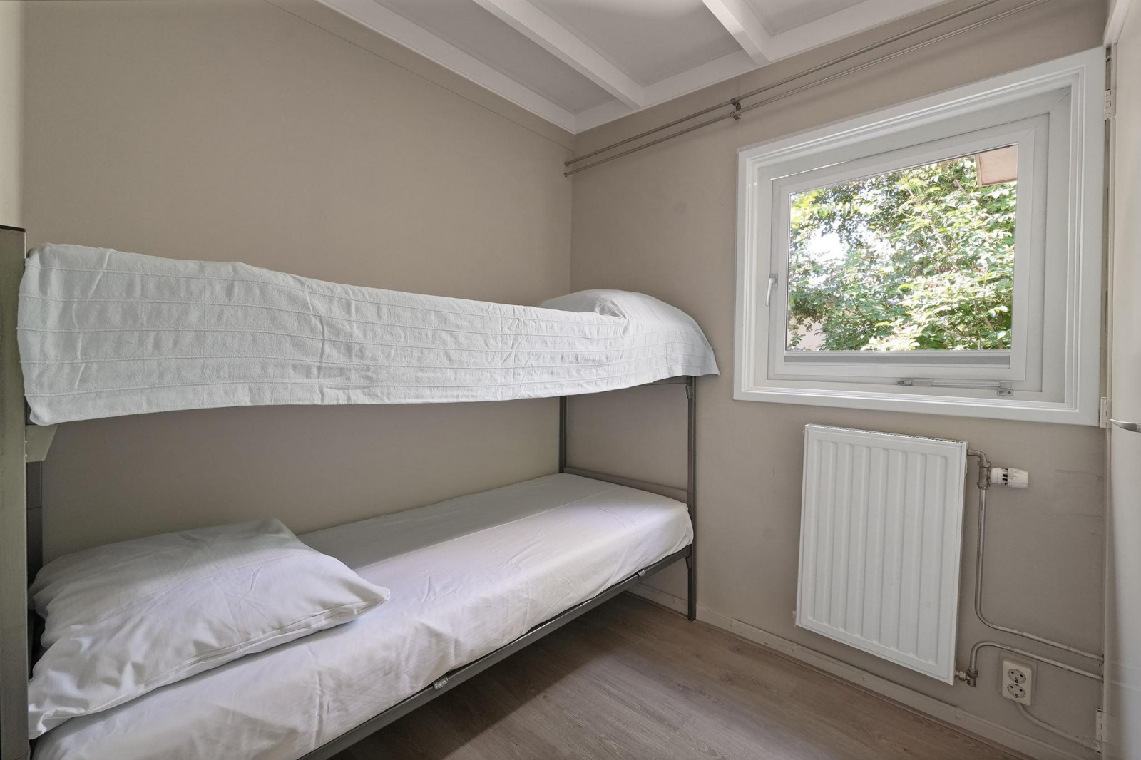 Chalet in Ouddorp voor 6 personen foto 3