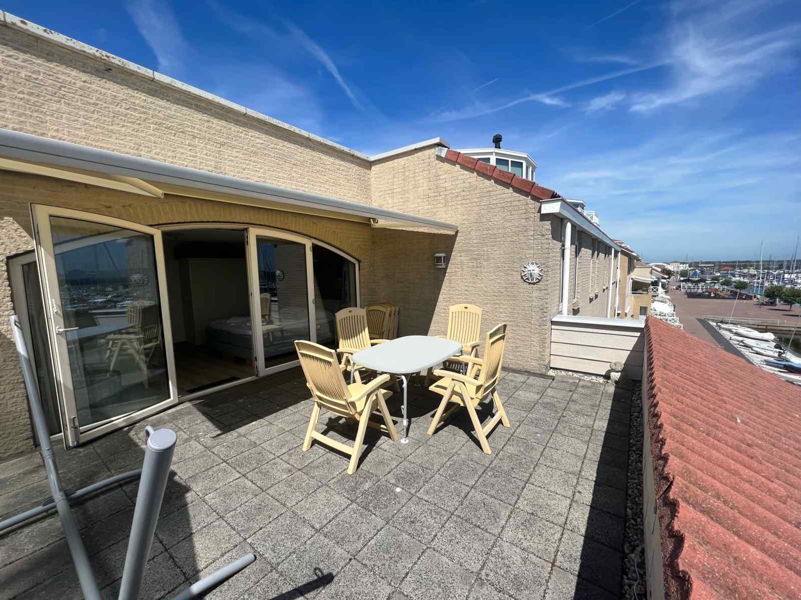 comfortabel-8-persoons-appartement-aan-de-haven-van-marina-port-zelande