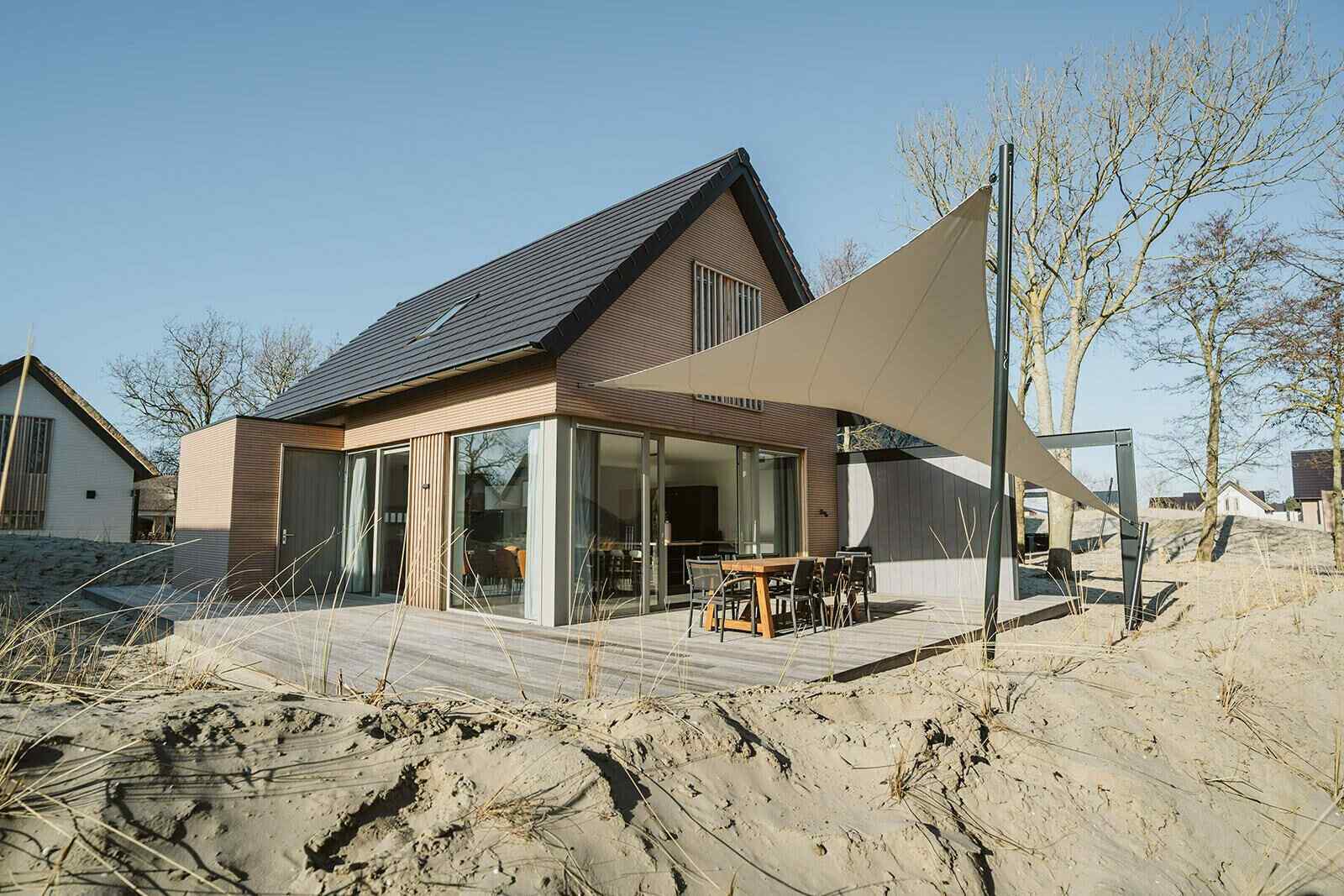 Prachtig 6 persoons vakantiehuis in Ouddorp nabij het strand.