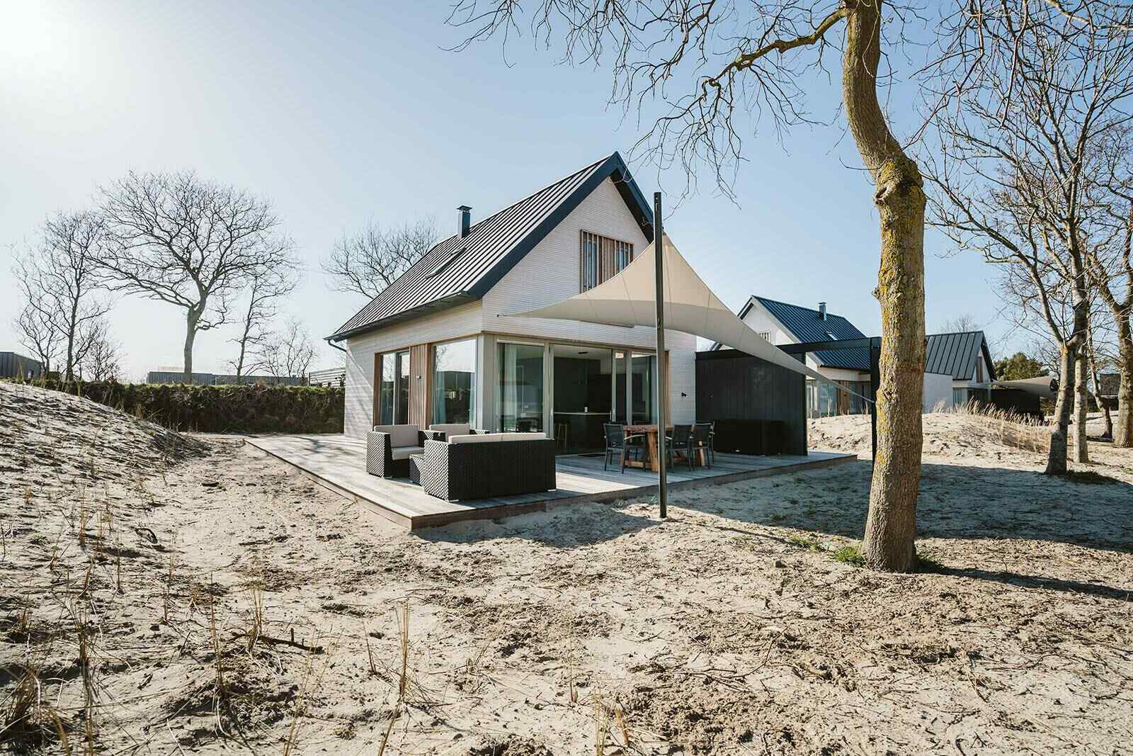 luxe-6-persoons-vakantiehuis-in-ouddorp-nabij-het-strand