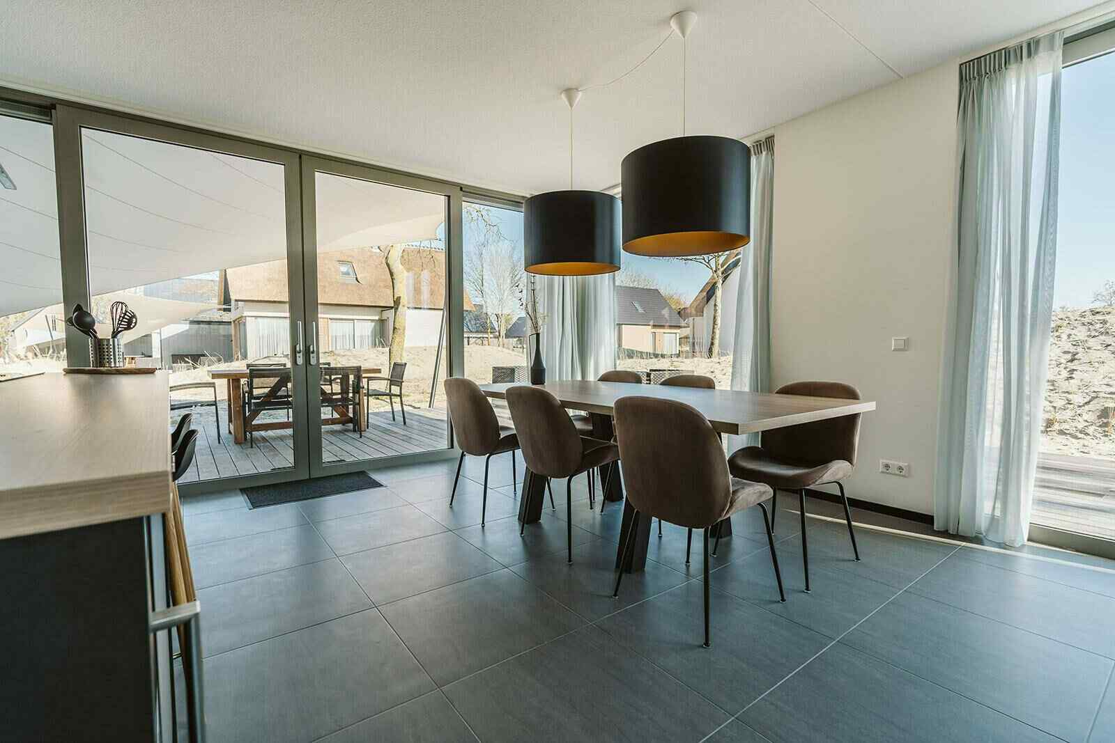 luxe-6-persoons-vakantiehuis-in-ouddorp-nabij-het-strand