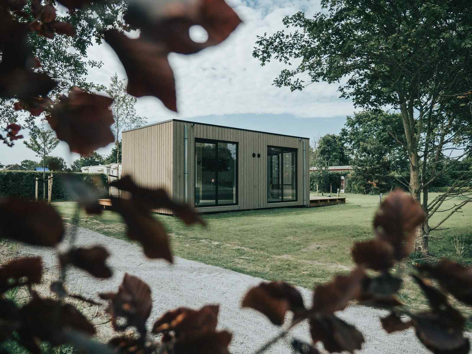 Superleuk 6 persoons Cabin in Ouddorp en dichtbij het N