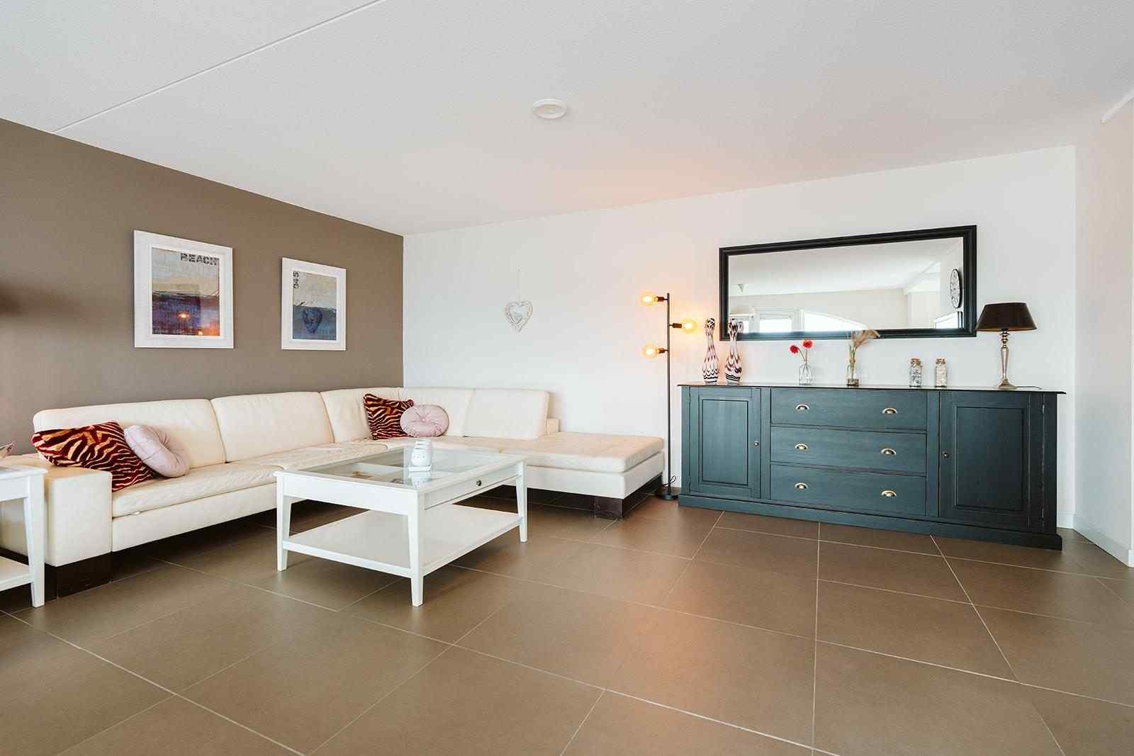 luxe-5-persoons-appartement-aan-de-jachthaven-in-ouddorp-vlakbij-zeeland