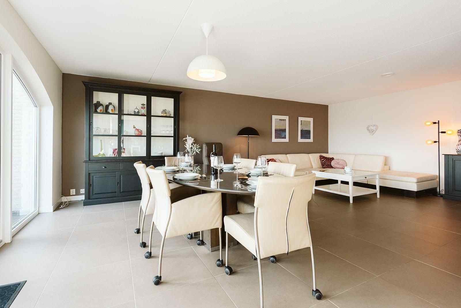 luxe-5-persoons-appartement-aan-de-jachthaven-in-ouddorp-vlakbij-zeeland