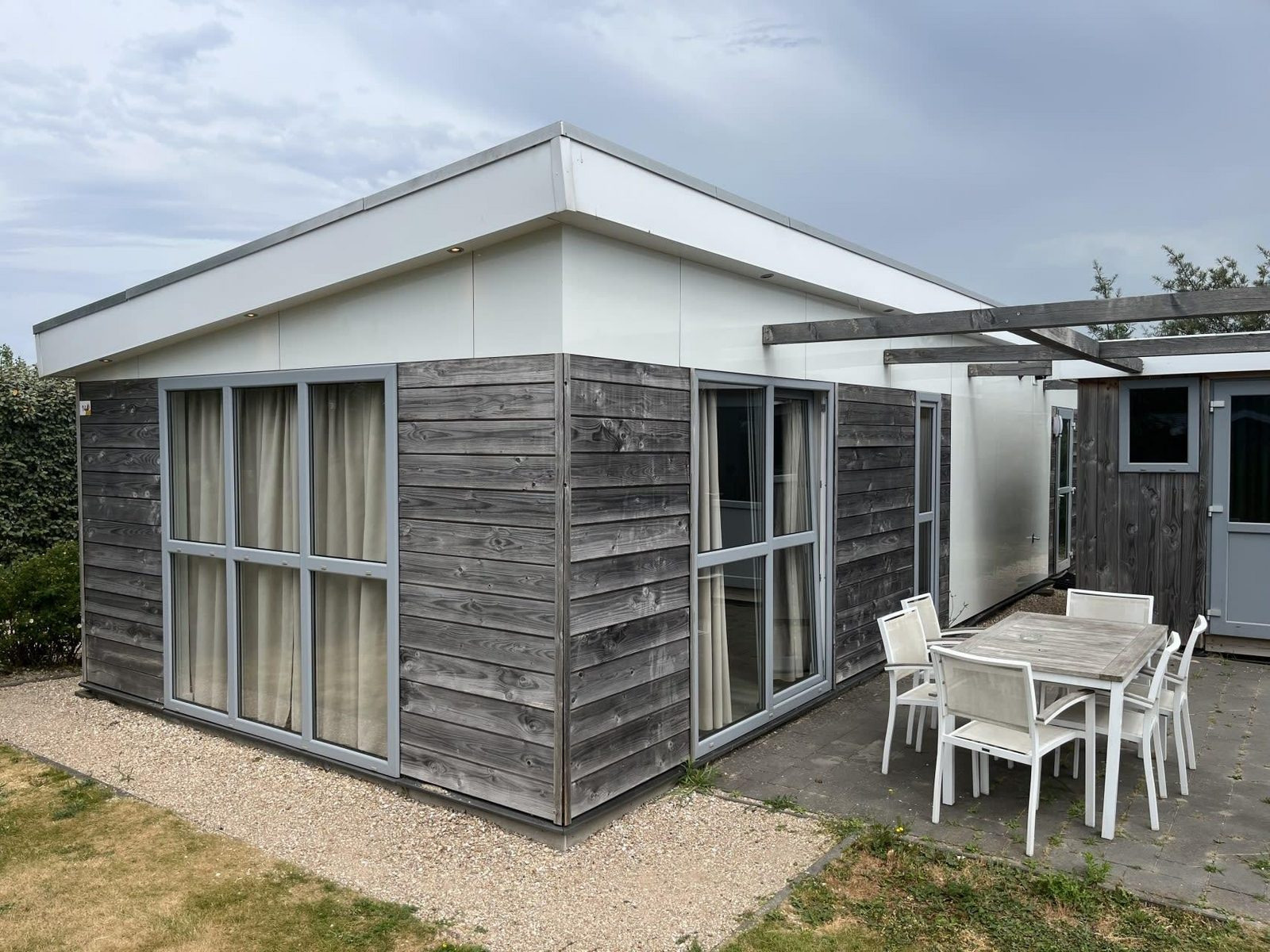 knus-6-persoons-chalet-op-loopafstand-van-het-strand-aan-de-haringvliet-zeeland