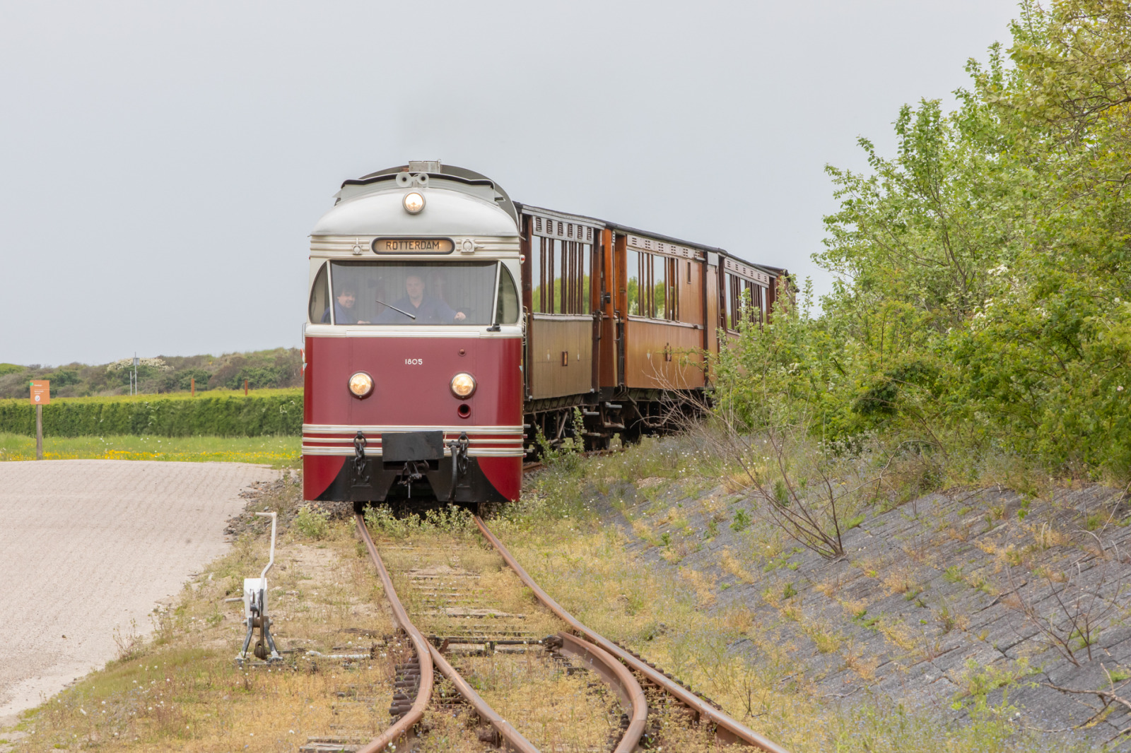 ZH416