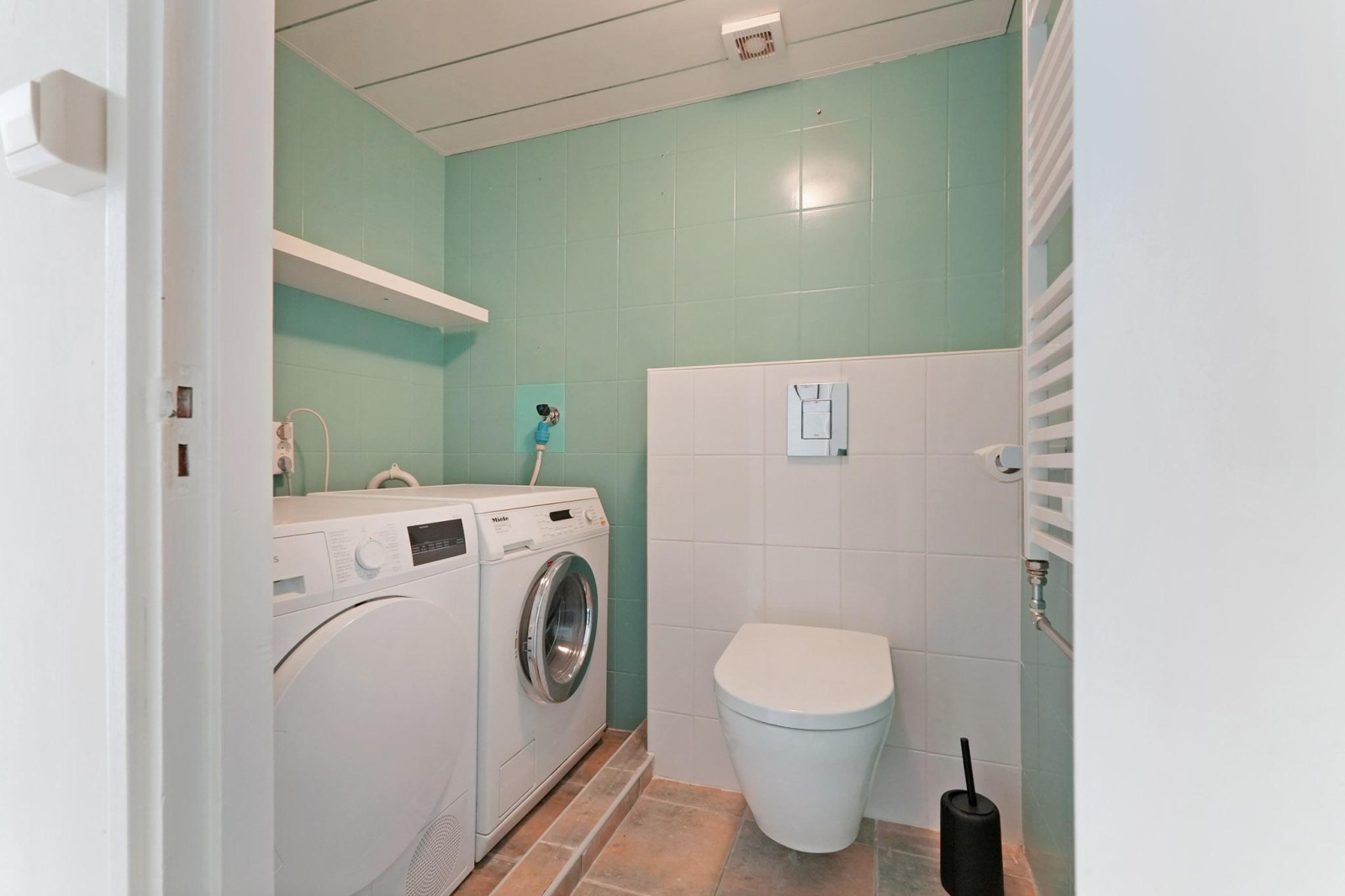 sfeervolle-4-persoons-bungalow-in-ouddorp-op-8-minuten-lopen-van-het-strand