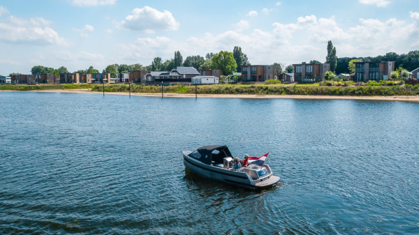 Vakantiepark aan de Maas