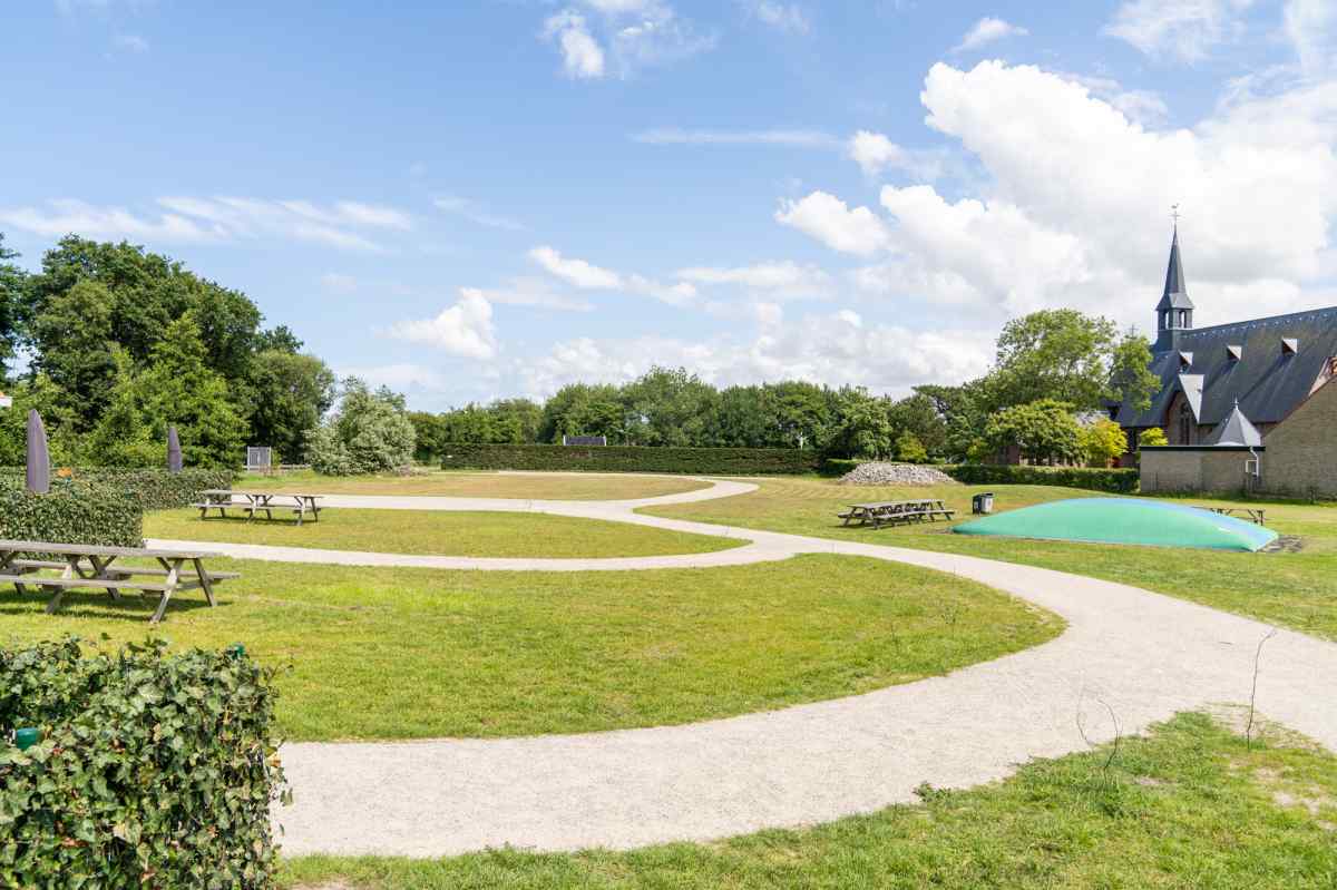 Appartement in Nes voor 20 personen foto 12