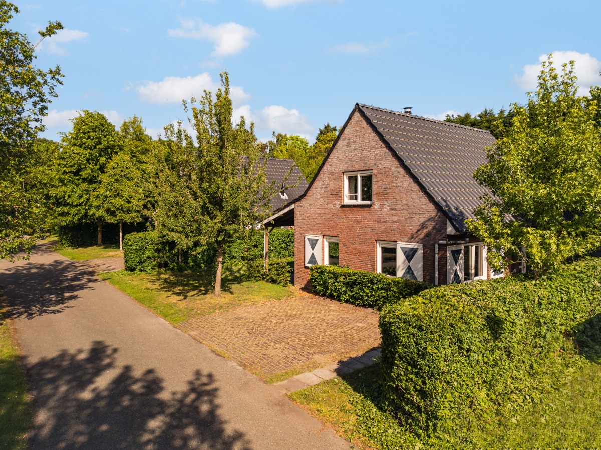 Recreatiewoning in Hoeven voor 14 personen foto 7