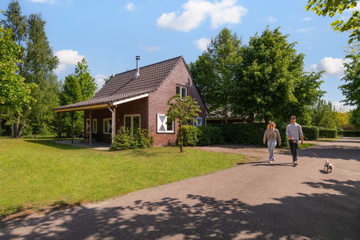 Recreatiewoning in Hoeven voor 14 personen foto 12