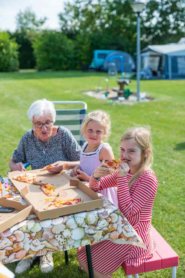 Chalet in Nieuwvliet voor 6 personen foto 16