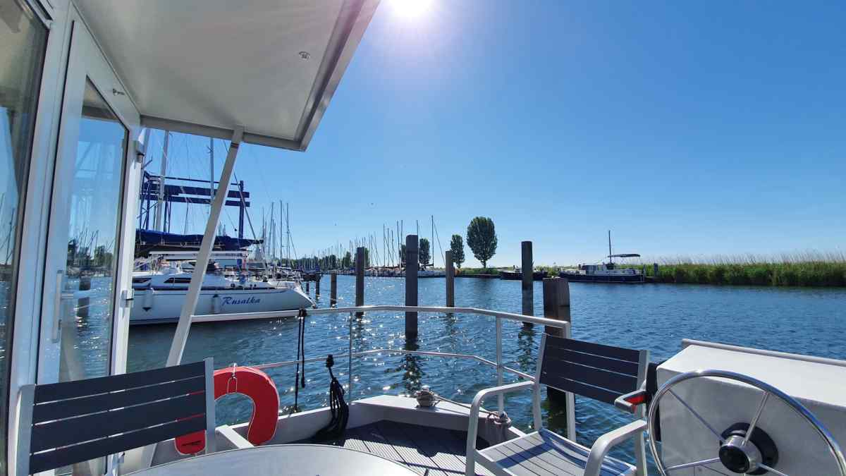 House Boat in Lelystad voor 6 personen foto 2