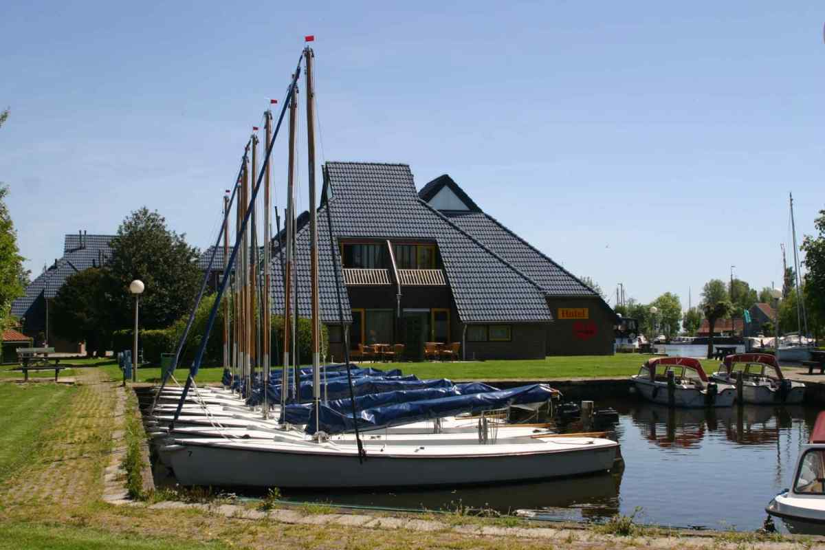 Marina Resort Hart Van Friesland - Basis Bild