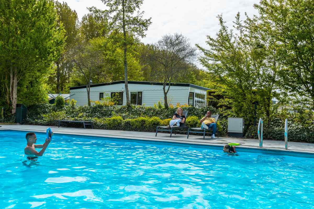 Chalet in Noord-Scharwoude voor 6 personen foto 6