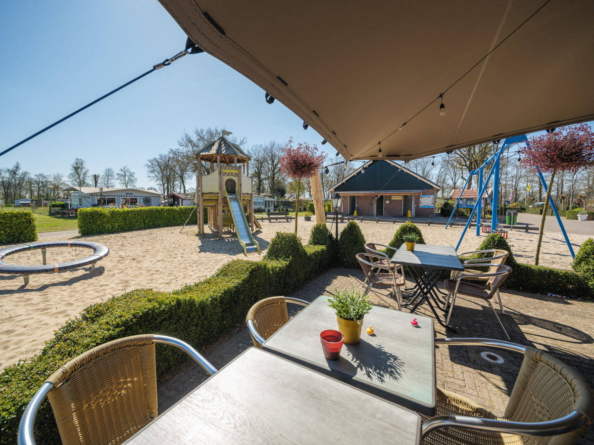Recreatiewoning in Neede voor 18 personen foto 7