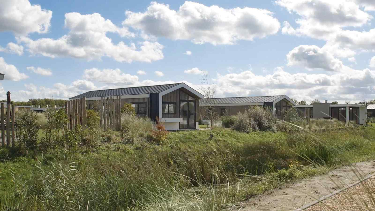 Chalet in Hellevoetsluis voor 10 personen foto 6