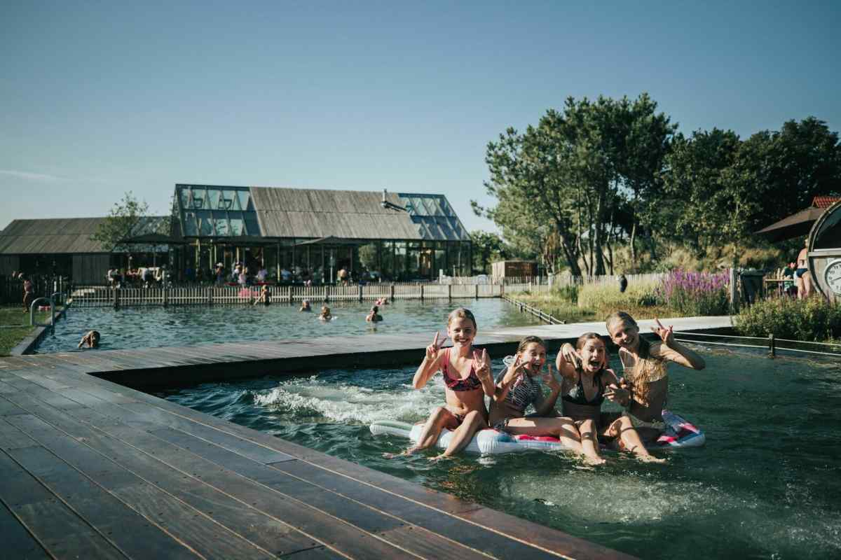 Chalet in Ouddorp voor 6 personen foto 3
