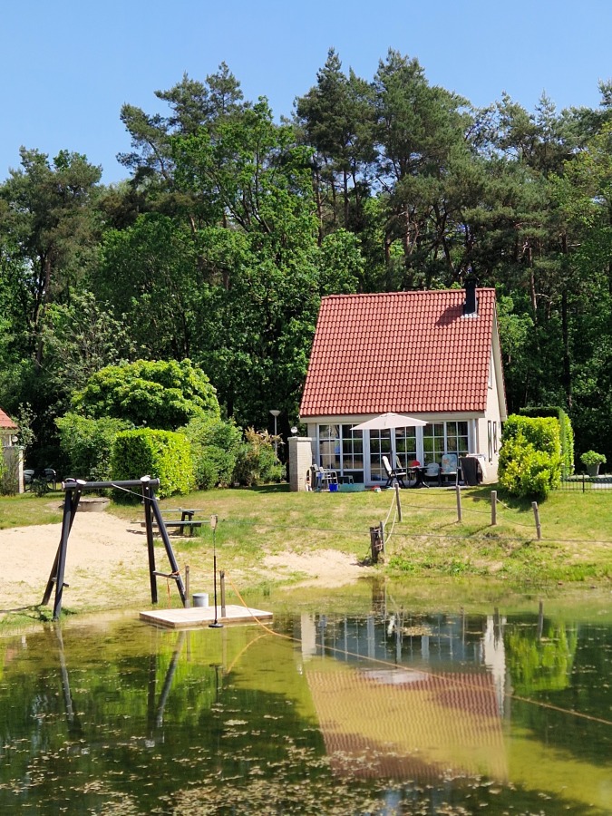 Bungalow in Hellendoorn voor 6 personen foto 13