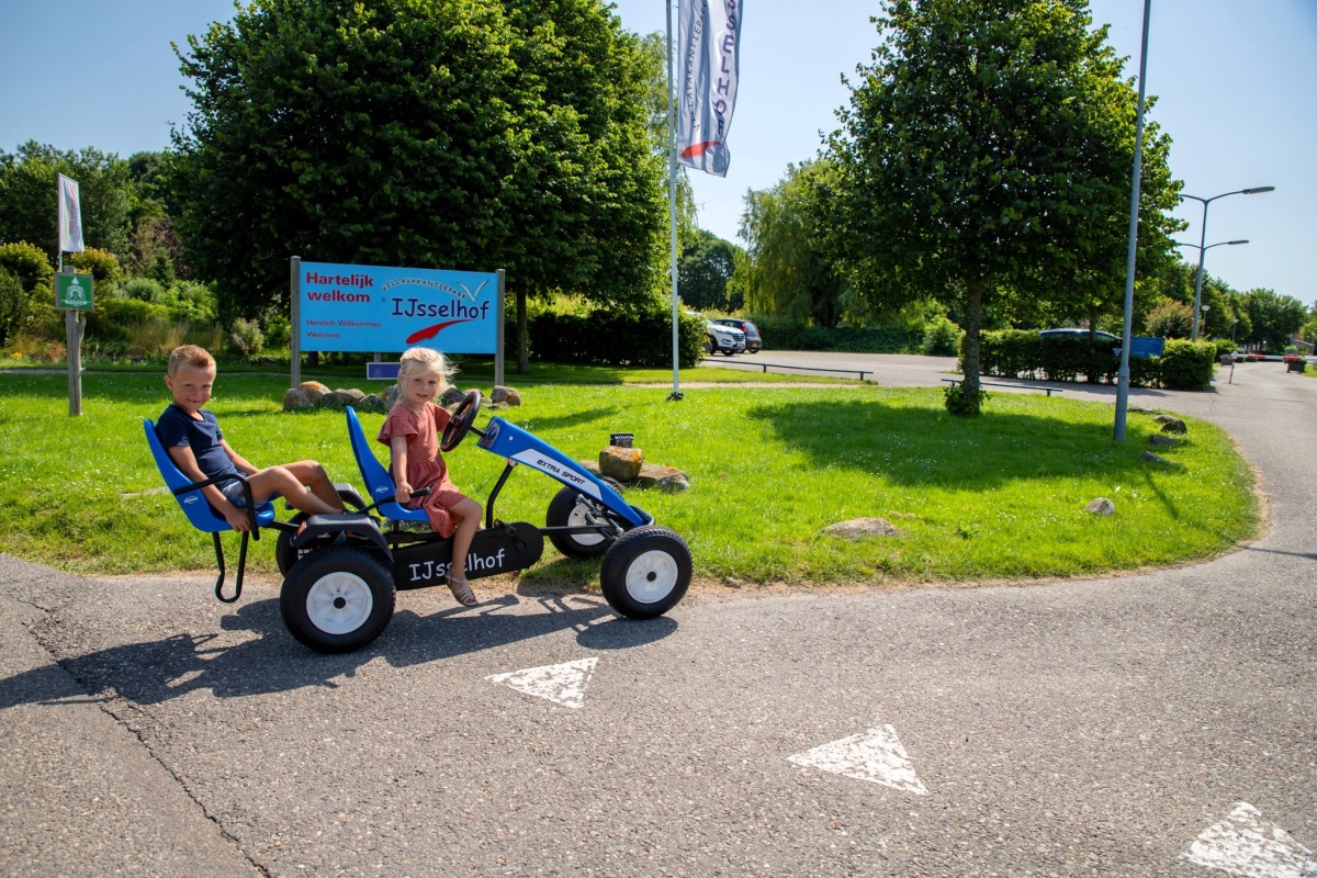Bungalow in Andijk voor 12 personen foto 10