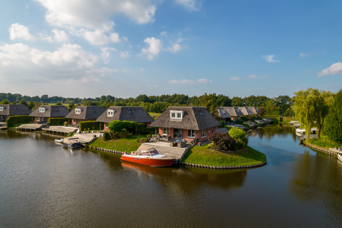 Bungalow in Midlaren voor 12 personen foto 2