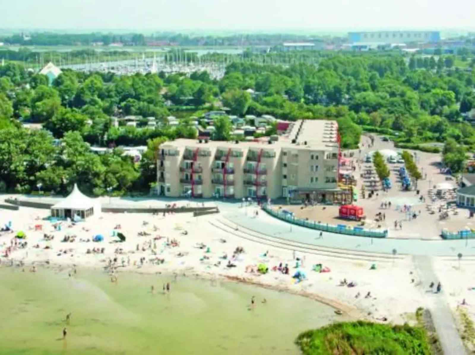 beach-resort-makkum - Holiday park