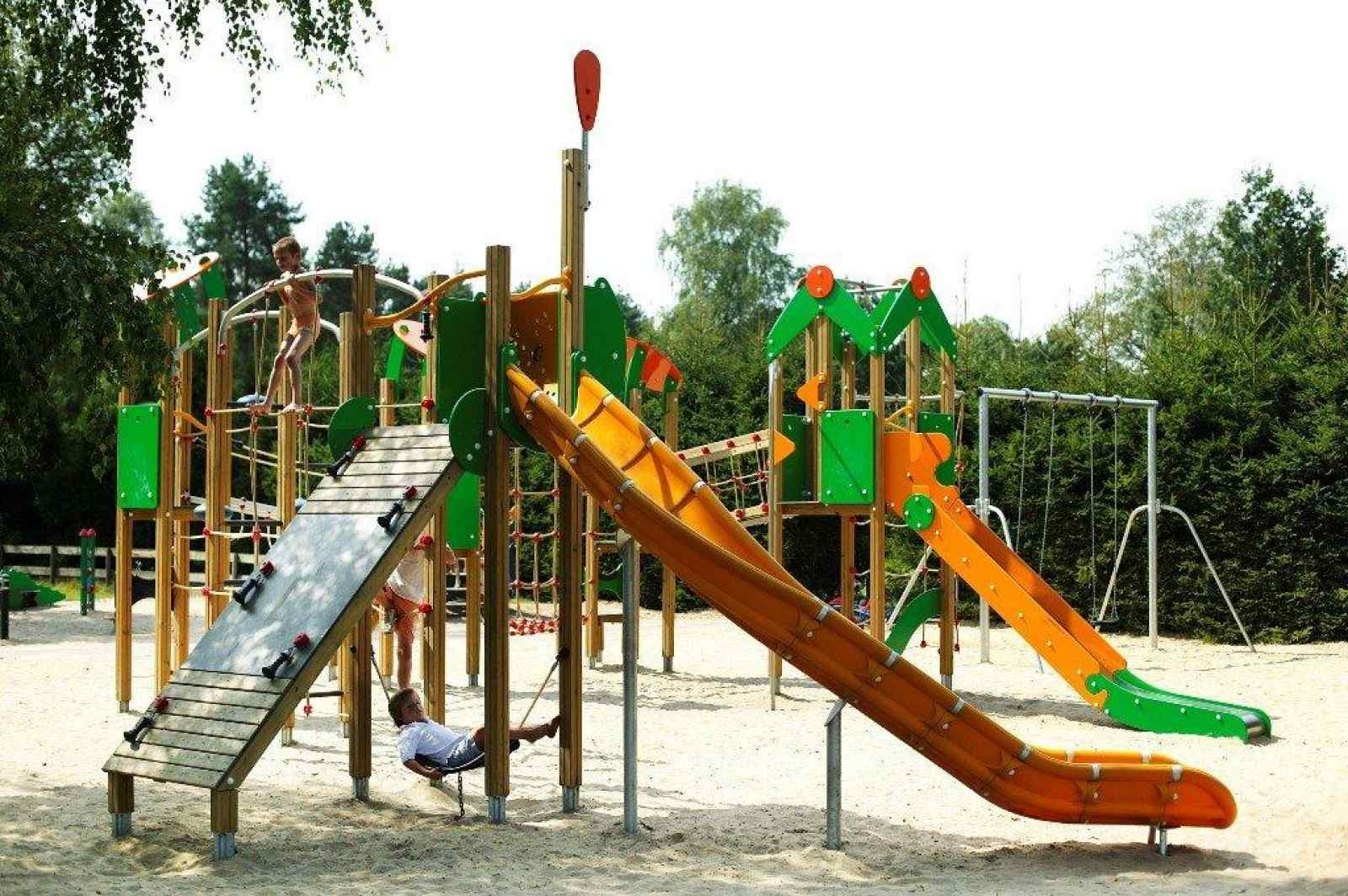 DG678